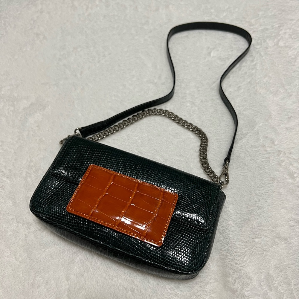 Small Wallet On A Chain - image 6